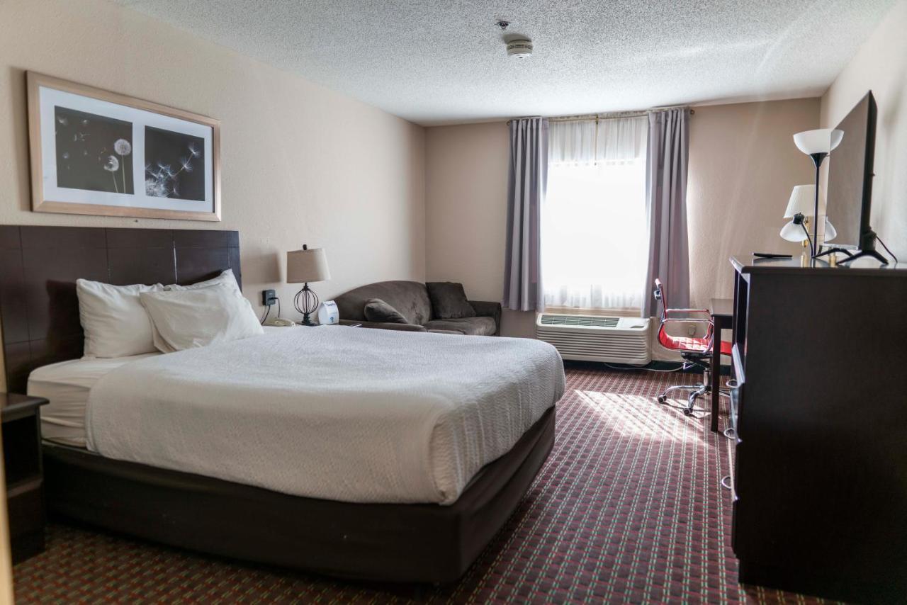 Ramada By Wyndham Tell City Eksteriør bilde