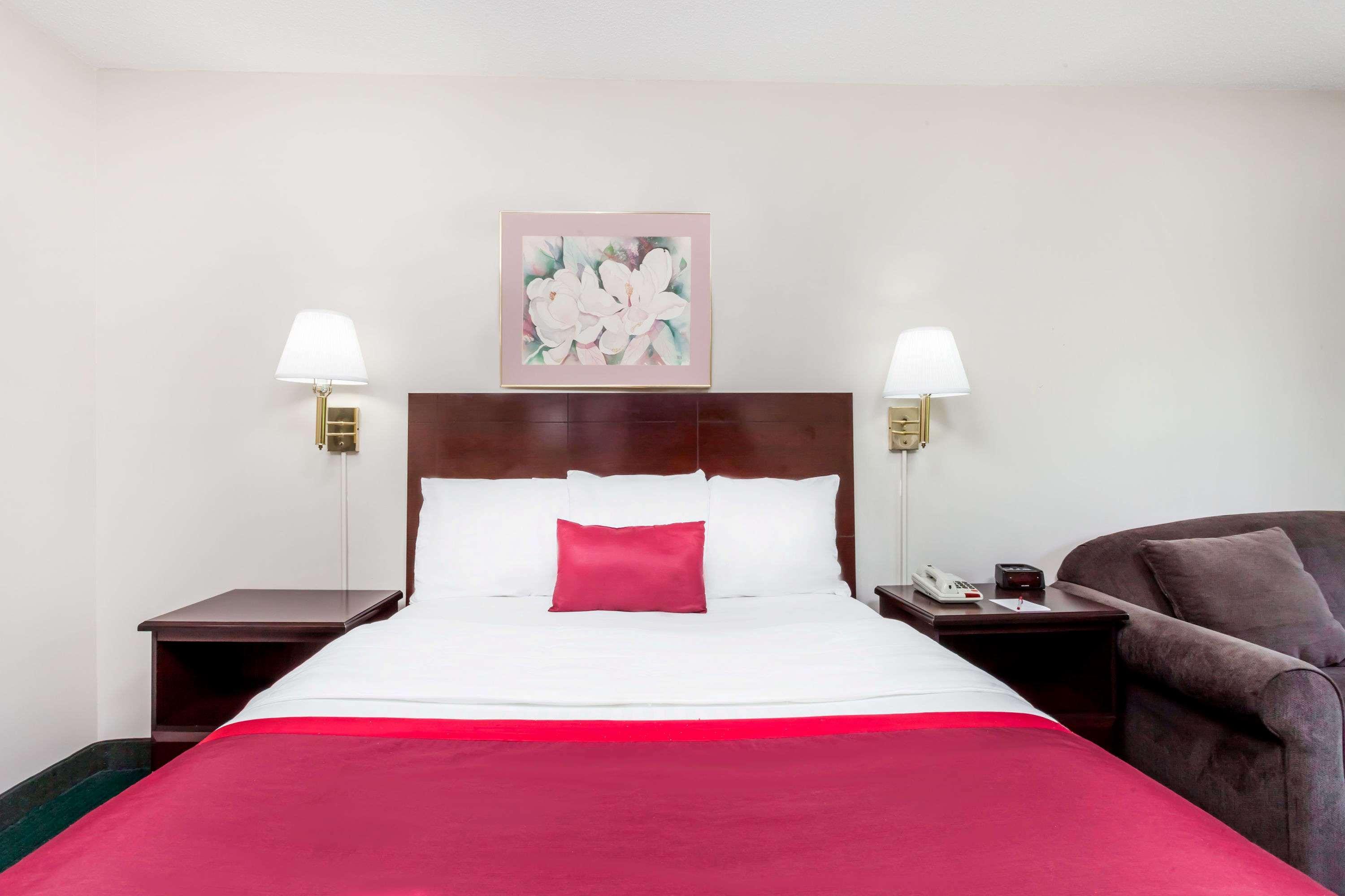 Ramada By Wyndham Tell City Eksteriør bilde